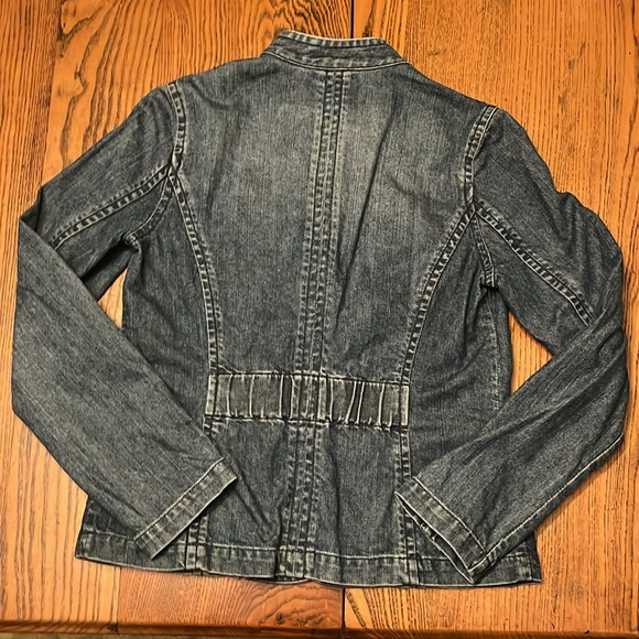 Like new Liz Claiborne button down denim jacket - Picture 13 of 15
